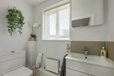 3 bedroom detached house for sale, Burnleys Mill Road, Cleckheaton