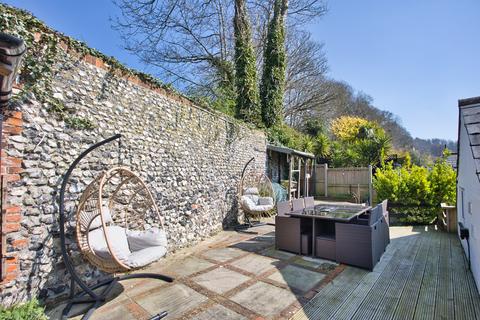 undefined, Castlemount Road, Dover, Kent, CT16