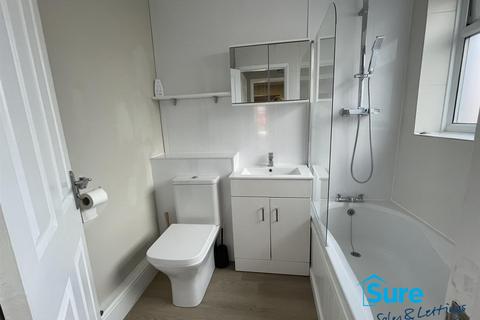 undefined, Robinhood Street, Gloucester, GL1.