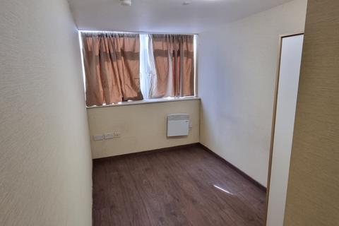 3 bedroom flat to rent, Daniel House, Trinity Road, Bootle, Merseyside, L20