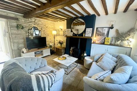 2 bedroom cottage for sale, Marlborough Road, Old Town, Swindon