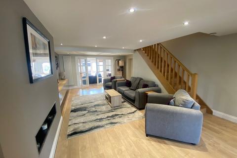 4 bedroom semi-detached house for sale, 14 Totnes Avenue, Chadderton, Oldham, OL9 0RE