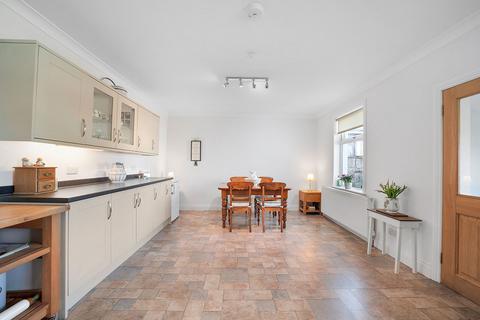 16 New Street, Thornhill, DG3 5NH