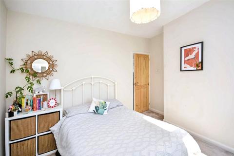 73 Highfield Road, Leeds, LS13 2BX