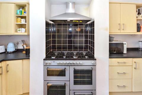 73 Highfield Road, Leeds, LS13 2BX