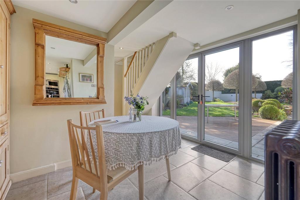 Breakfast Room
