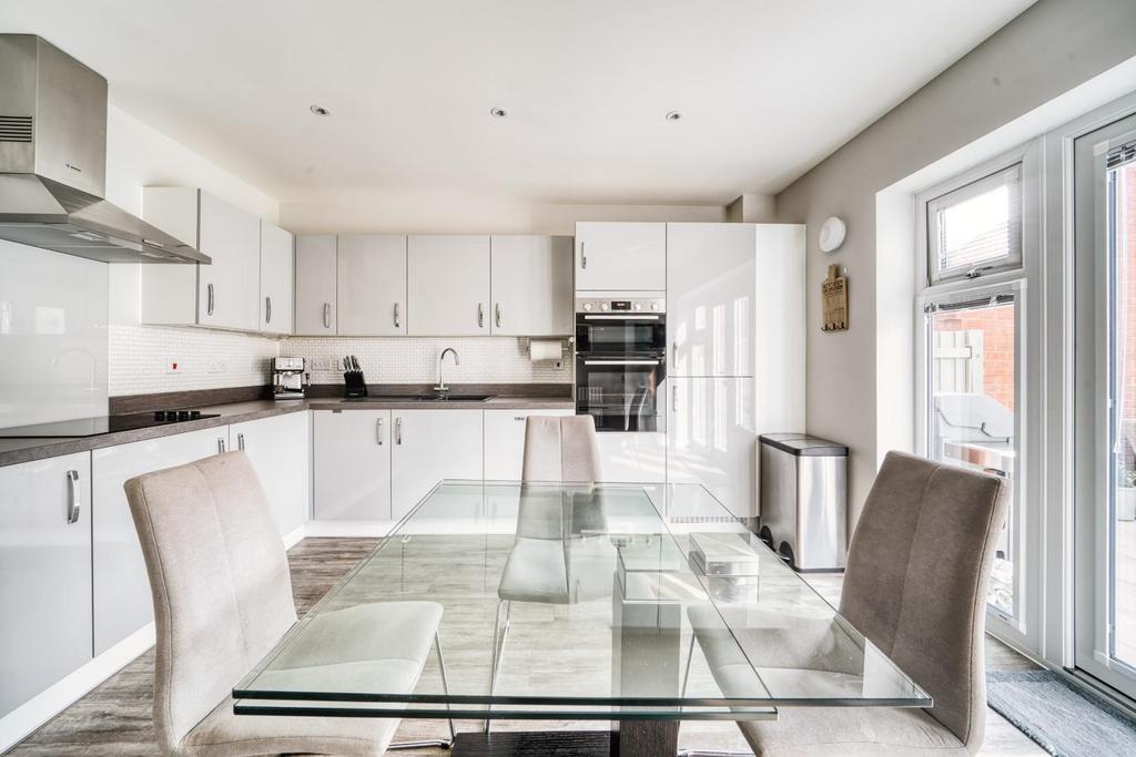 67 Moorhen Rd- Mark Templer - Photo CB 25.jpeg