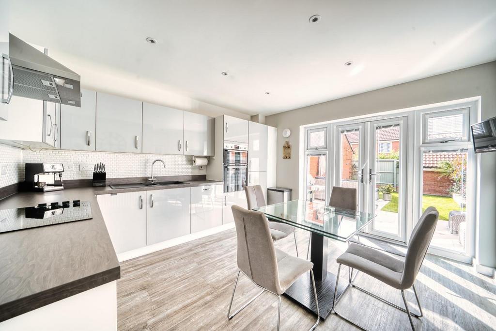 67 Moorhen Rd- Mark Templer - Photo CB 26.jpeg
