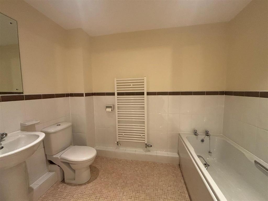 Bathroom.jpg