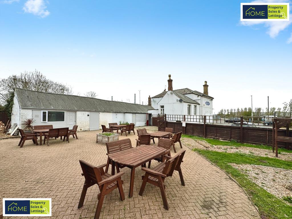 The Whistle Stop Pub