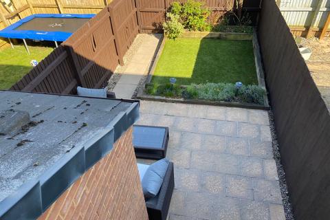 3 bedroom terraced house for sale, 27 Cape Gardens, Shaw, Oldham, OL2 8PD