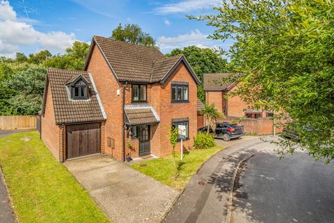 4 bedroom detached house for sale, Goodlands Vale, Hedge End, Southampton, Hampshire, SO30