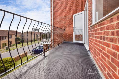 4 bedroom house to rent, Slinfold Close, Brighton