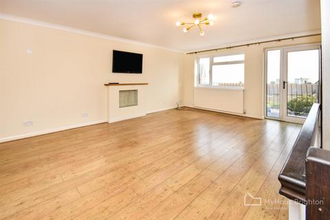 4 bedroom house to rent, Slinfold Close, Brighton