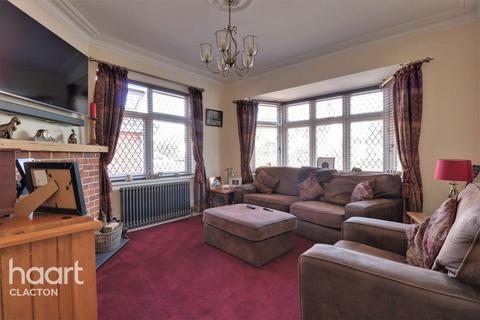 4 bedroom semi-detached house for sale, Arnold Road, Clacton-On-Sea