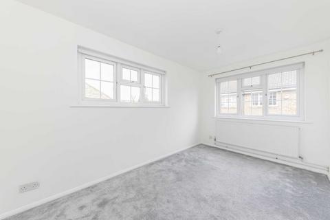 2 bedroom terraced house to rent, St. Edmund's Close, London SW17