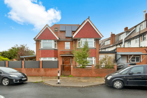1 bedroom in a house share to rent, Dickerage Road, Kingston Upon Thames, KT1