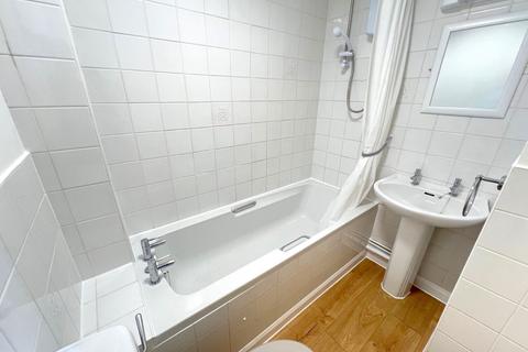 Studio for sale, The Foxgloves, Hedge End, Southampton, Hampshire, SO30