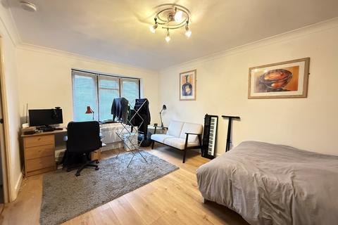 Studio for sale, The Foxgloves, Hedge End, Southampton, Hampshire, SO30