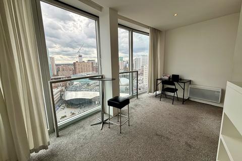 Studio to rent, New Street, Birmingham, West Midlands, B2