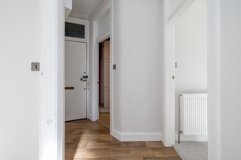 70/4 Angle Park Terrace, Edinburgh, EH11 2JP