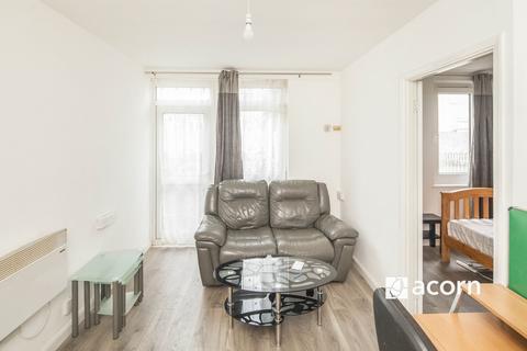 1 bedroom flat to rent, Consort Road Peckham SE15
