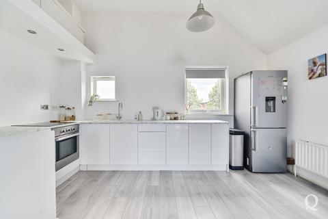 2 bedroom apartment for sale, Onyx Drive, Sittingbourne, Kent, ME10