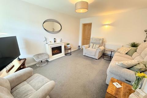 18 Snowford Close, Shirley, Solihull, B90 1DA