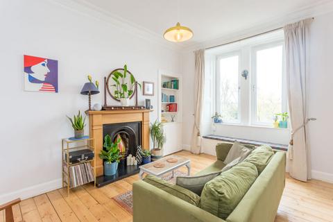 8/5 Broughton Road, Edinburgh, EH7 4EB