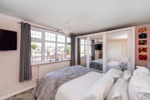 62 Mayplace Avenue, Crayford, Dartford, DA1 4PG