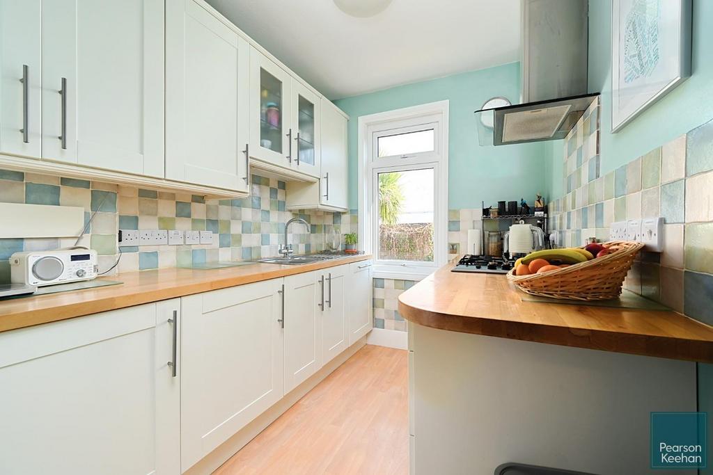 83 Westbourne Street, Hove,BN3 (17).jpg