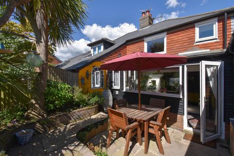 2 bedroom semi-detached house for sale, Battle Hill, Battle
