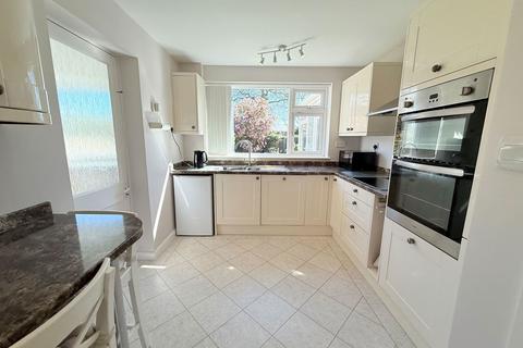 6 Baxterley Green, Solihull, B91 1HP