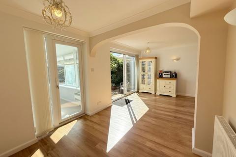 6 Baxterley Green, Solihull, B91 1HP