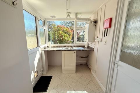 6 Baxterley Green, Solihull, B91 1HP