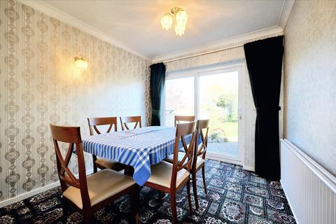 9 Wenlock Way, Nuneaton, CV10 8QL