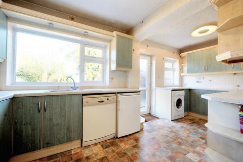 9 Wenlock Way, Nuneaton, CV10 8QL