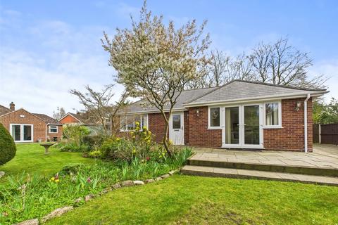 6 Bramley Close, Colchester, CO3 3RU