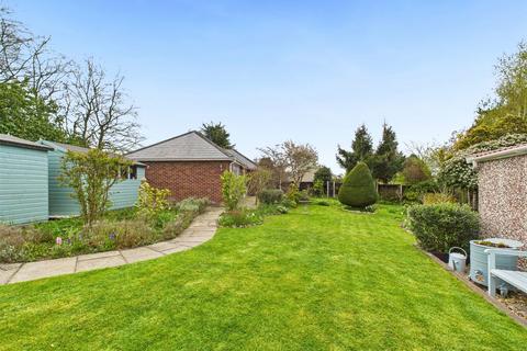 6 Bramley Close, Colchester, CO3 3RU