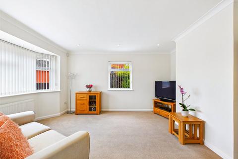 6 Bramley Close, Colchester, CO3 3RU