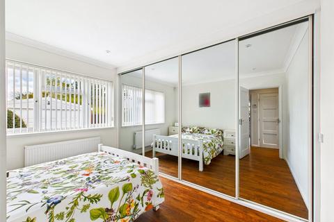 6 Bramley Close, Colchester, CO3 3RU