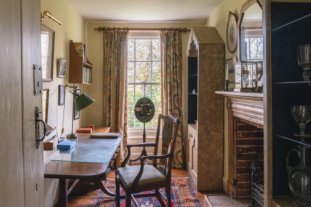 271814 - Church Farm House Halstead High Res-35.jpg