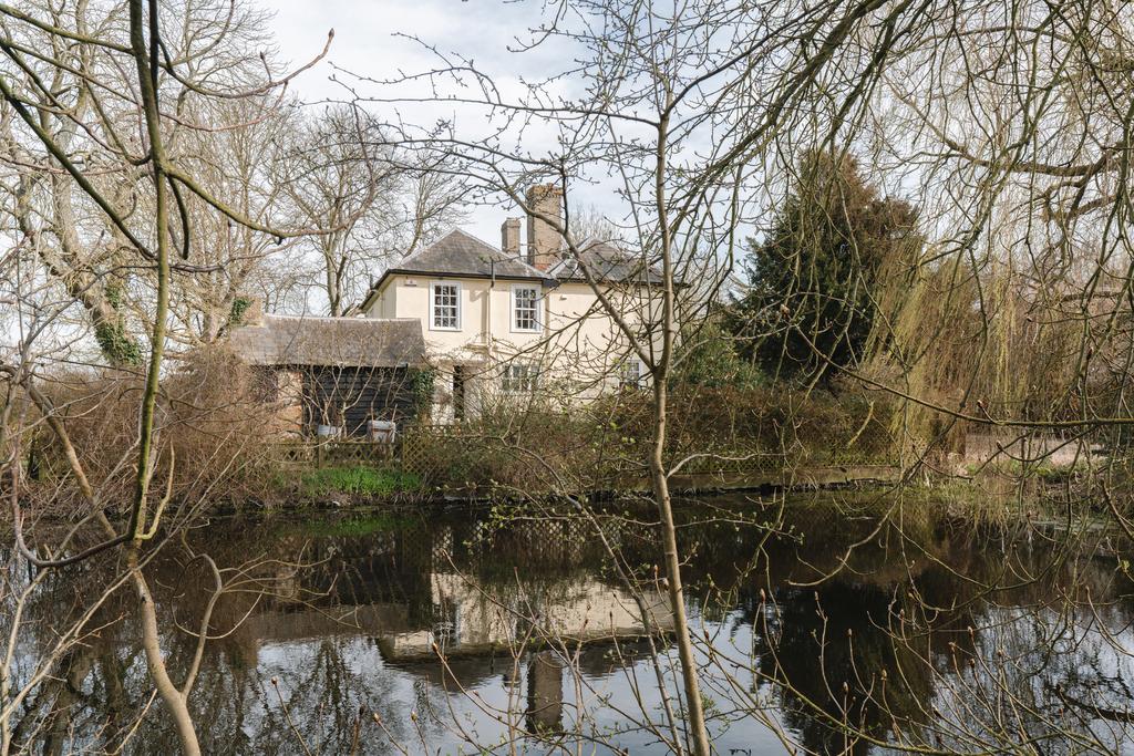 271796 - Church Farm House Halstead High Res-17.jpg