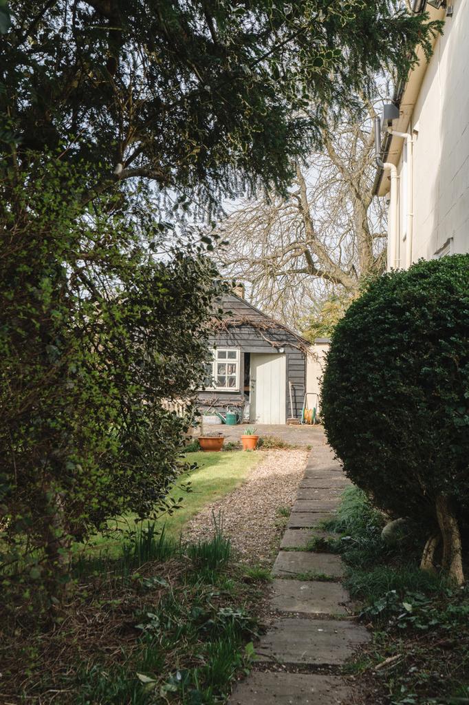 271783 - Church Farm House Halstead High Res-4.jpg