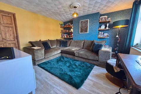 21 Doles Crescent, Royston, Barnsley, S71 4JZ