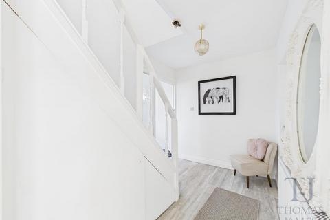 3 bedroom semi-detached house for sale, Rivergreen, Clifton, Nottingham