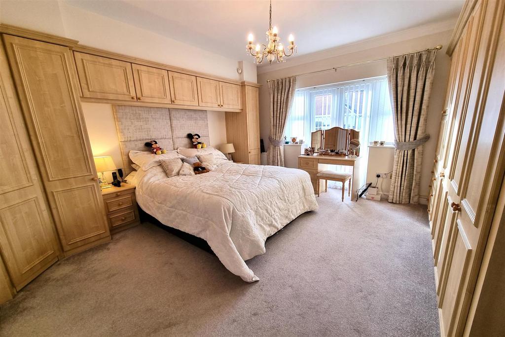 Bedroom 1: