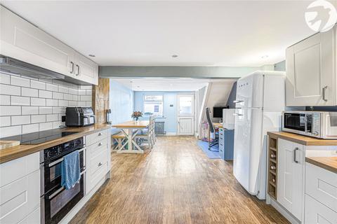 82 Station Road, Crayford, Dartford, DA1 3QG