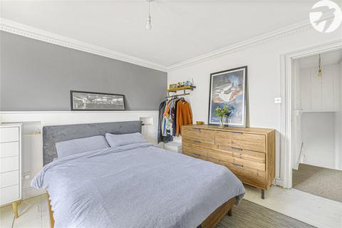 82 Station Road, Crayford, Dartford, DA1 3QG