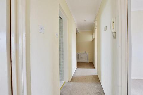 22, Tilford Court Sutton Place, Bexhill-on-sea, TN40 1PF